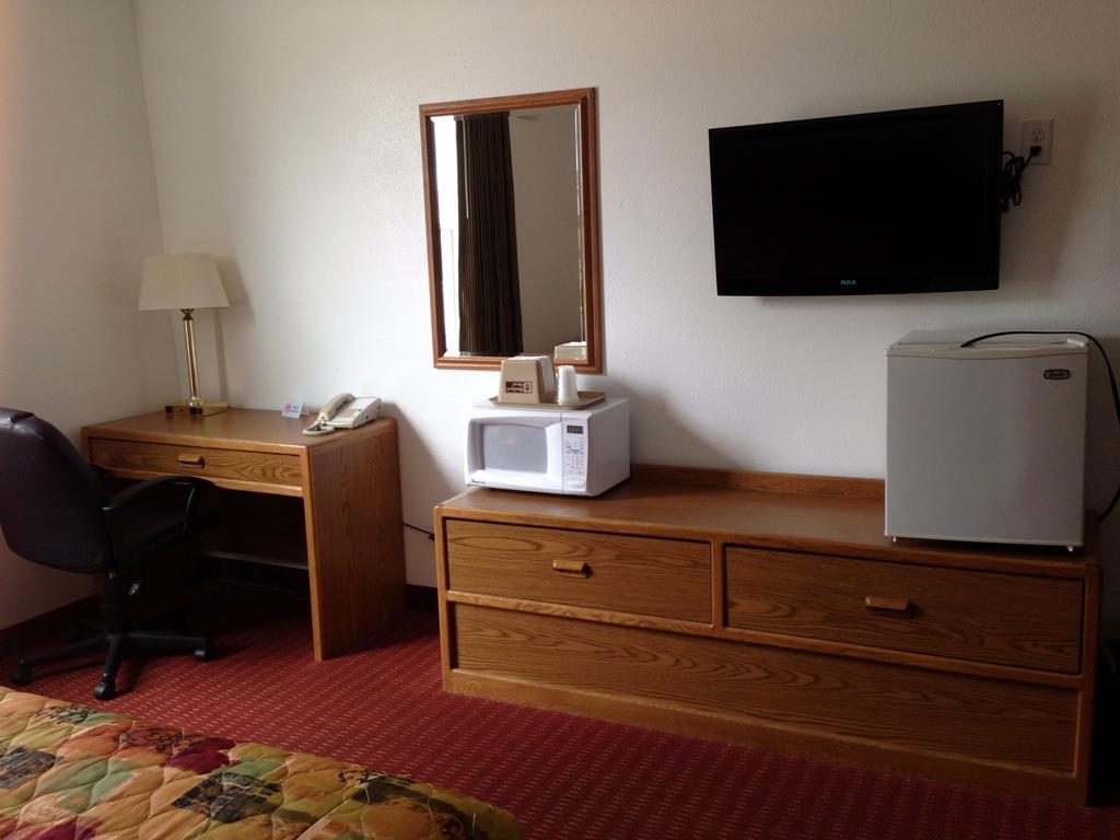 Budget Host Caribou Inn Hallock Rom bilde