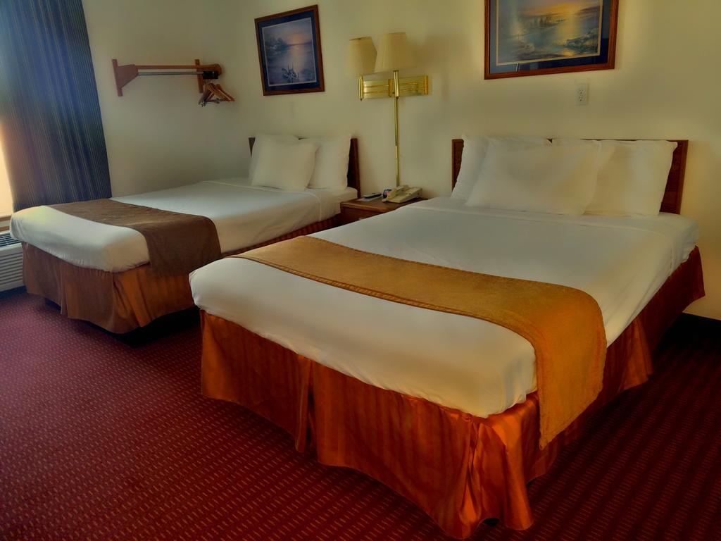 Budget Host Caribou Inn Hallock Eksteriør bilde